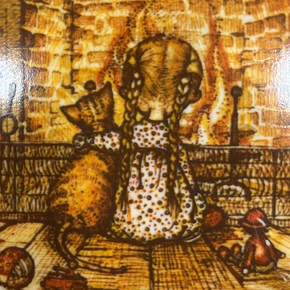 Holly Hobbie Christmas Plate - Picture 4 of 8